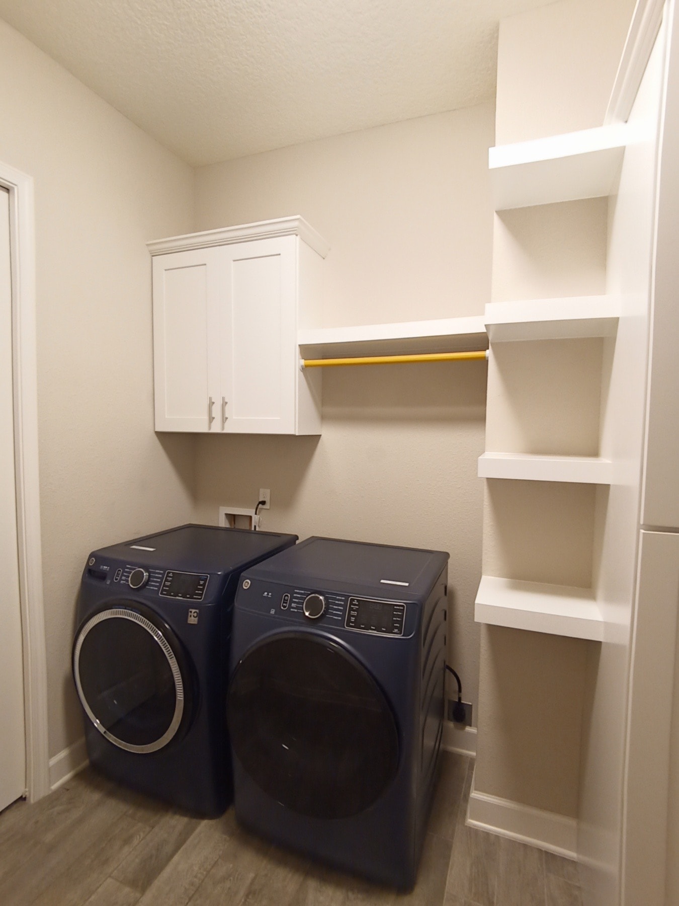 Custom Laundry Room Storage Cabinets & Shelving in Nocatee, St. Johns FL — Nocatee, St johns, FL