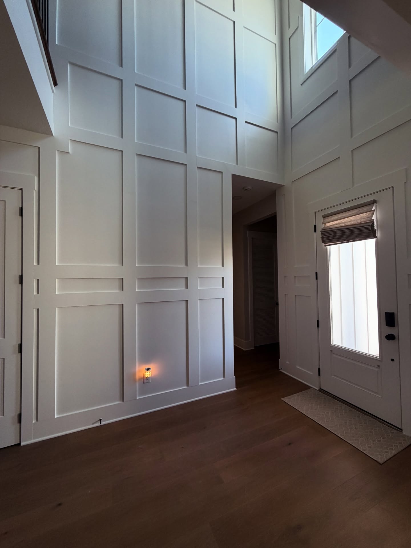 Wainscoting feature wall with chair rail by AVP Construction JAX — Jacksonville & St. John's County, FL